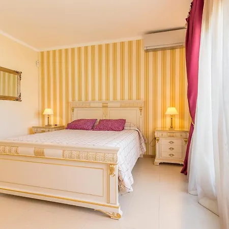 Benalbeach Premium Small Studio- 24h Access *